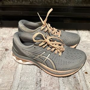 Asics Gel Kayano 27 - size 6